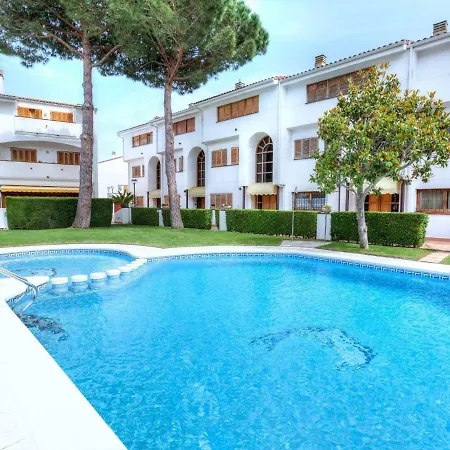 Holiday home Holiday Residencial Anell D'aro *